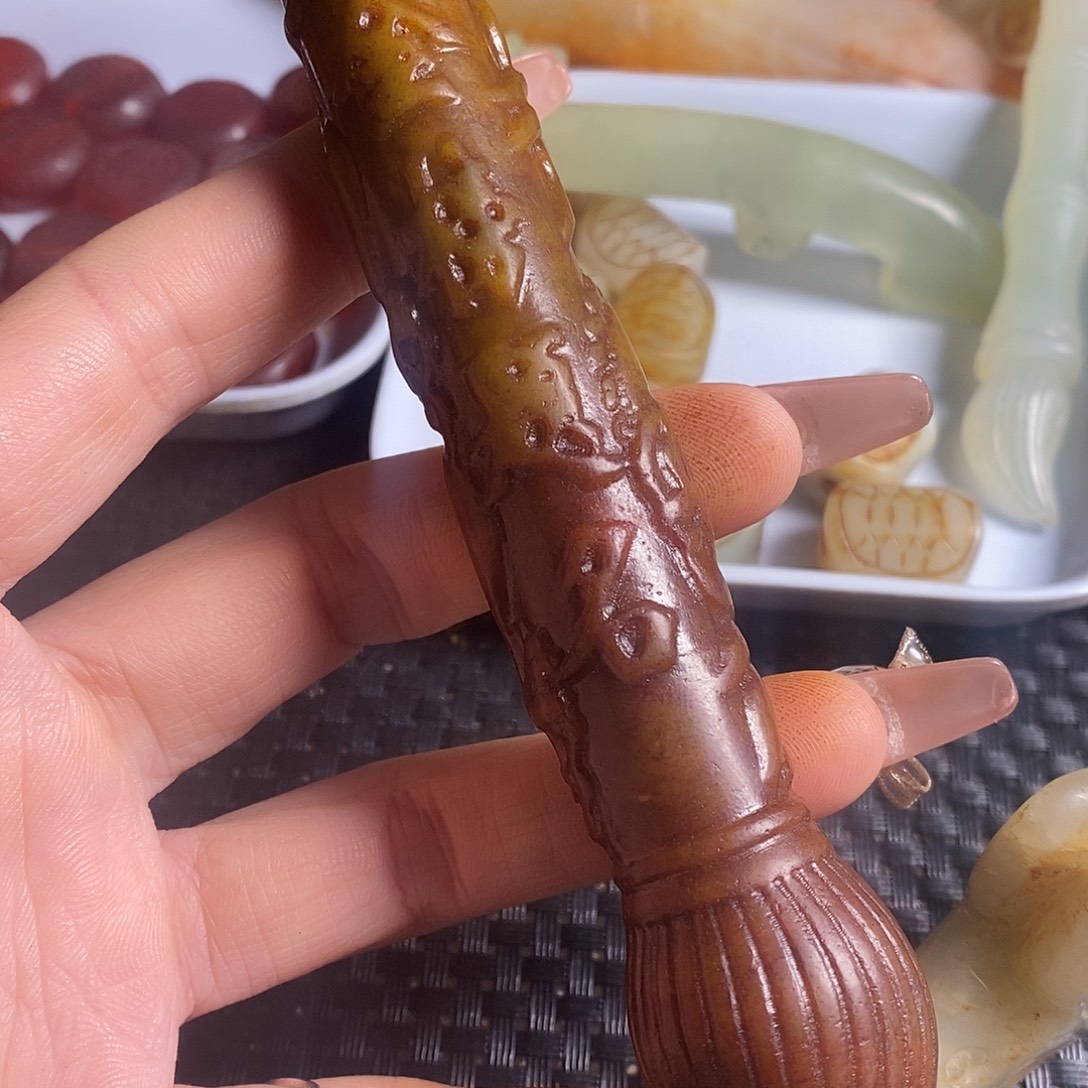 岫玉未镶嵌珠宝奇石