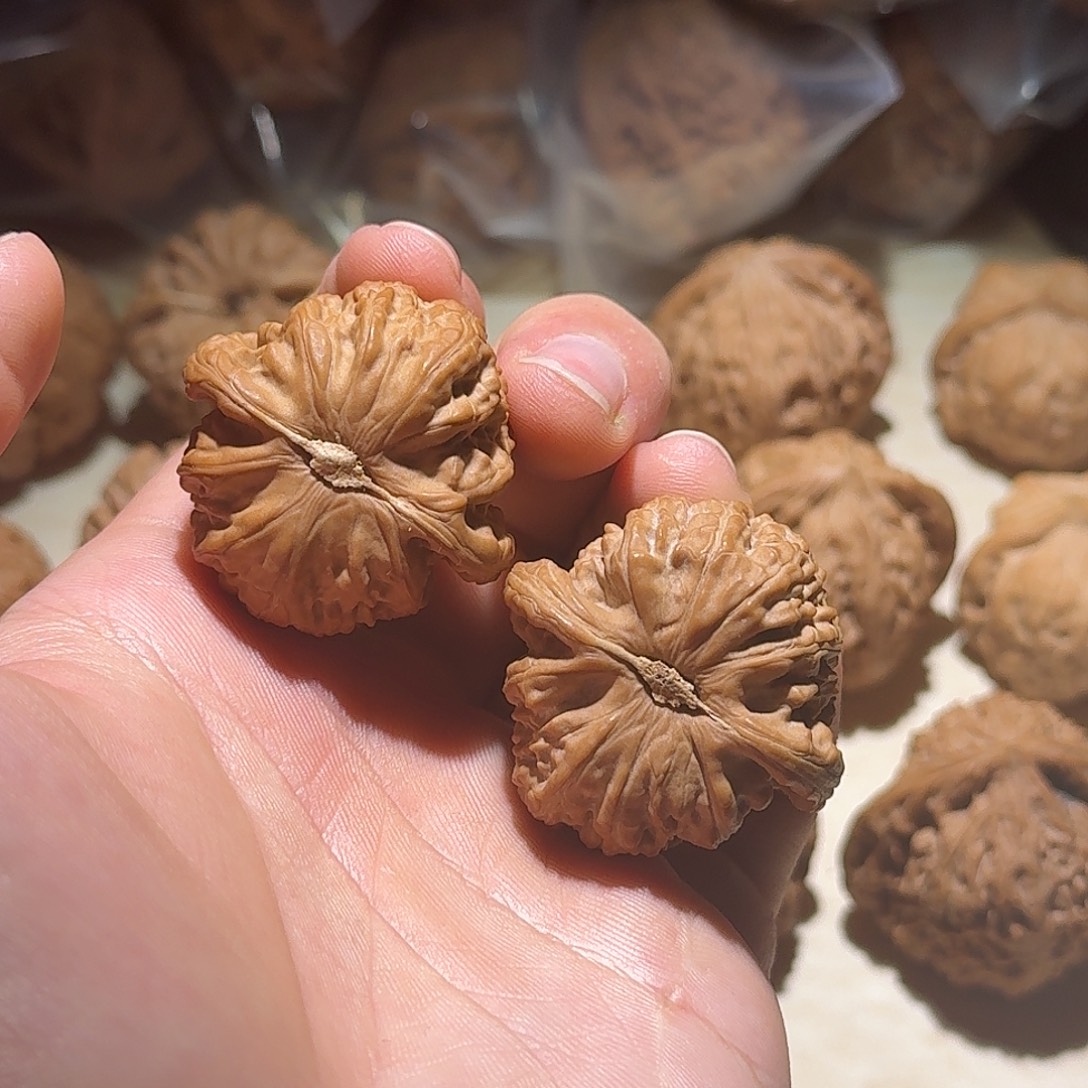 吊坠文玩核桃球白