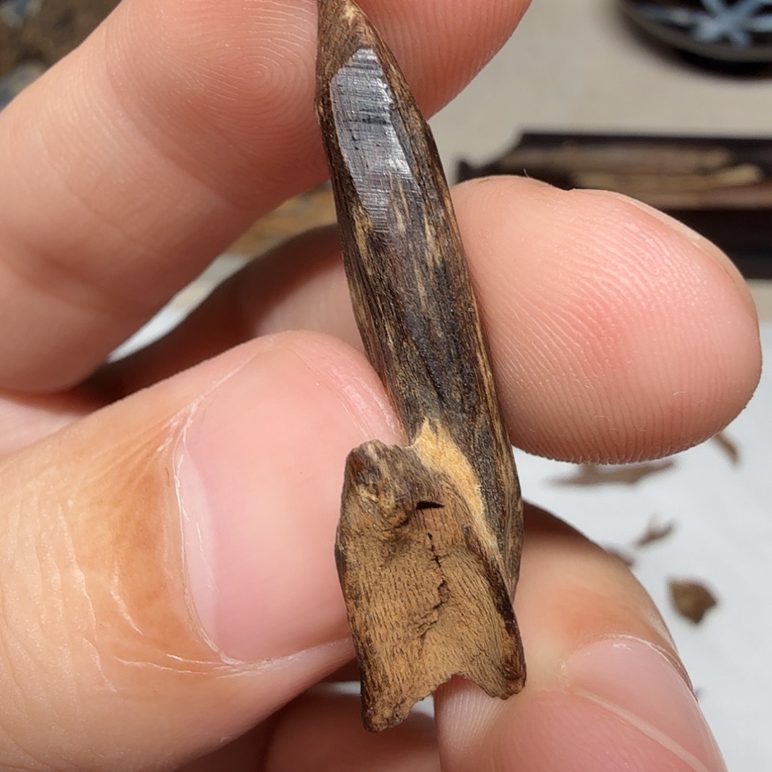 海南老香琼脂沉水1.36克