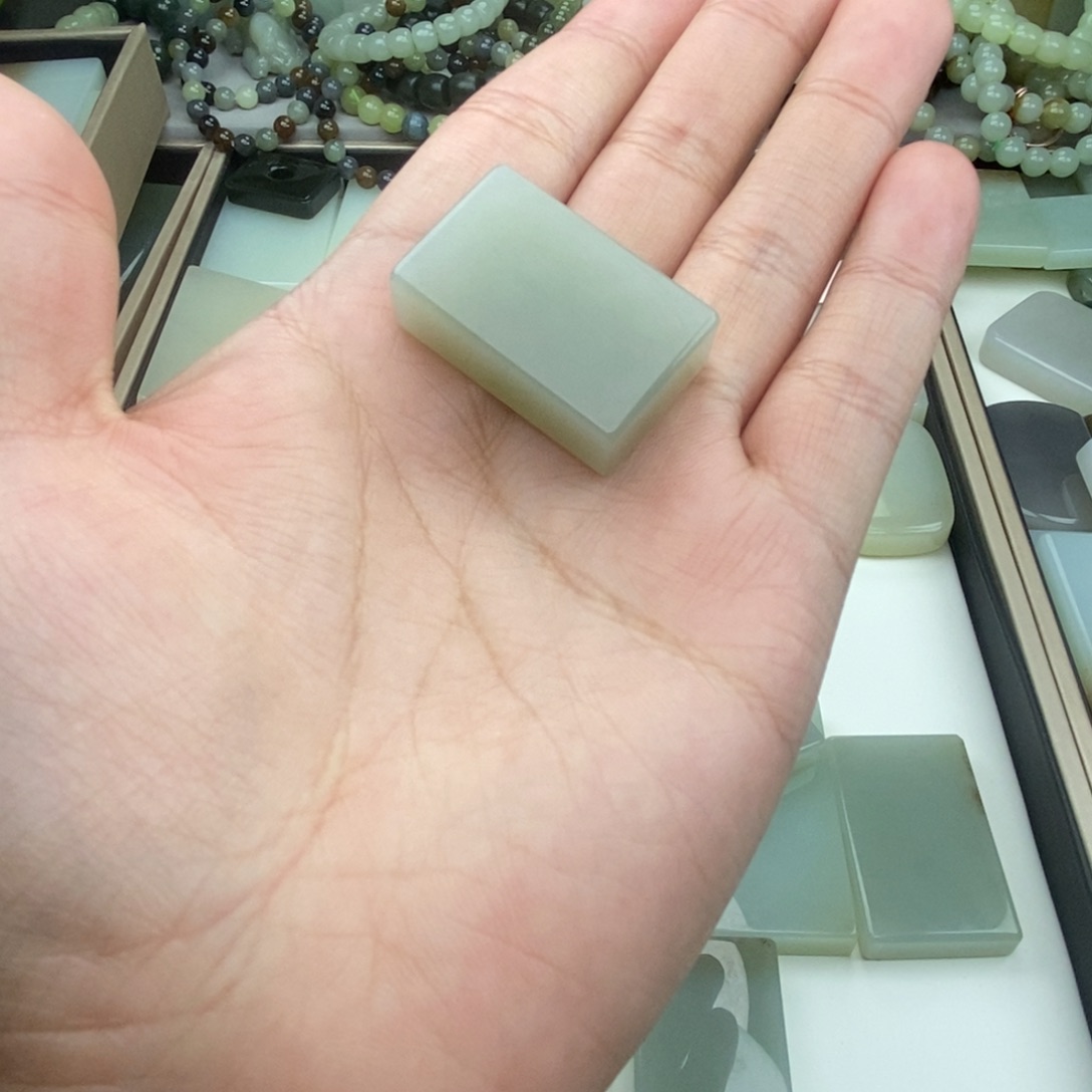 炊***水和田玉未镶嵌颈饰