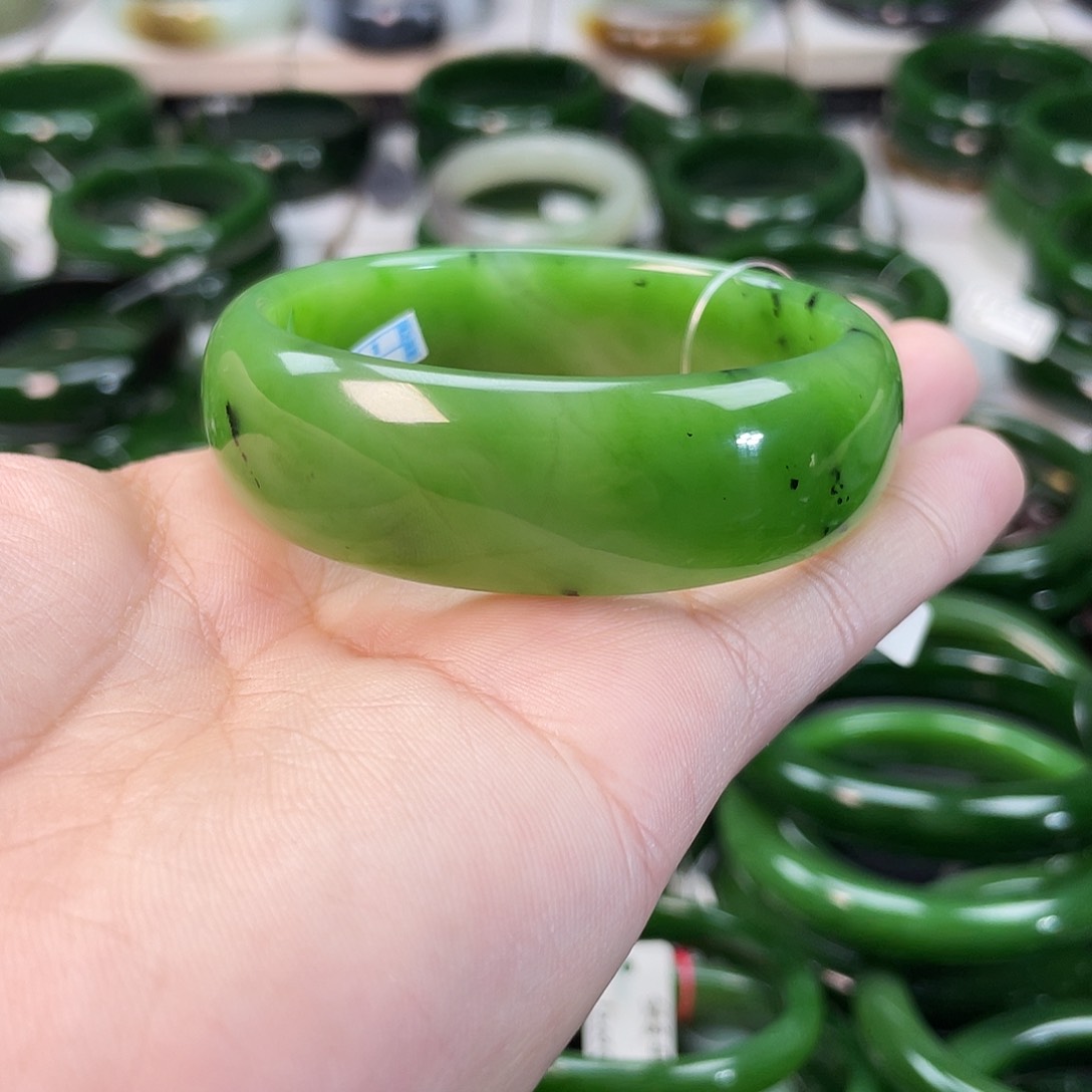 和田玉（碧玉）手镯未镶嵌