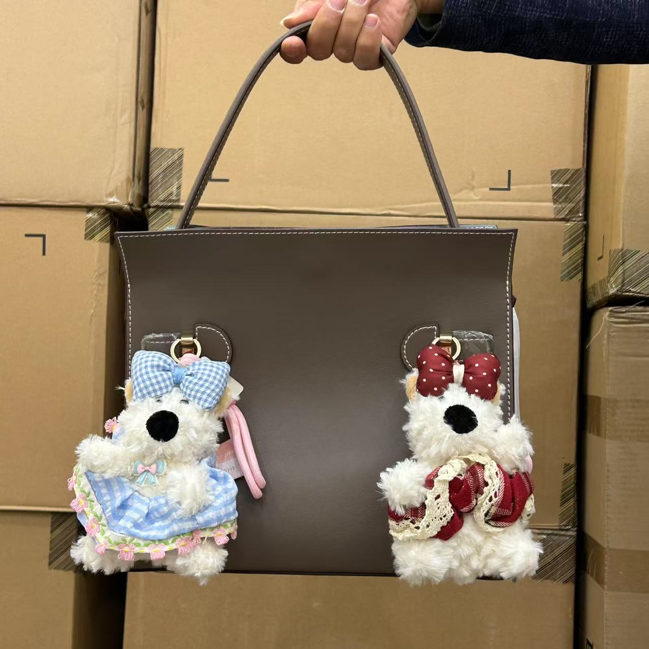 经典流浪包31*23*11挂件三色