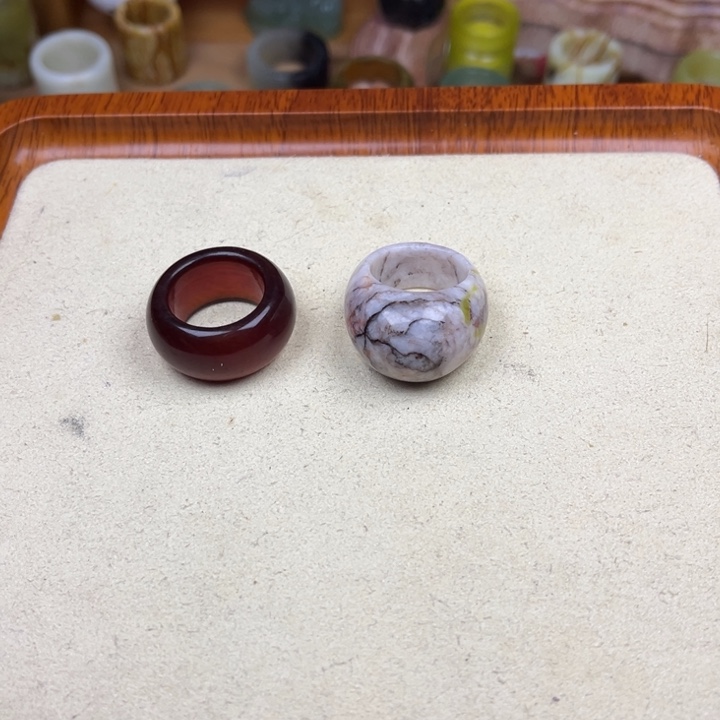 i***%蛇纹石玉未镶嵌戒圈