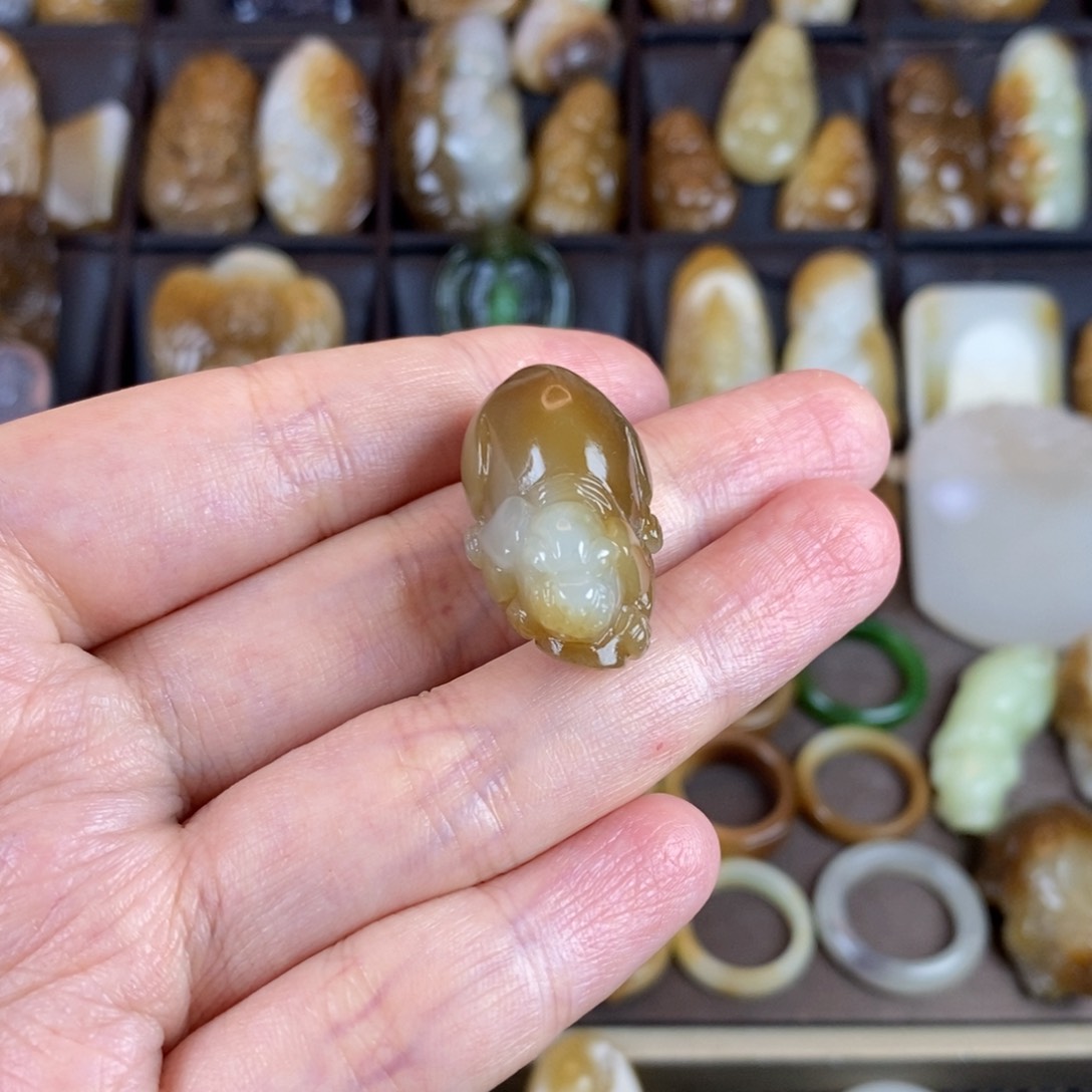 和田玉颈饰未镶嵌