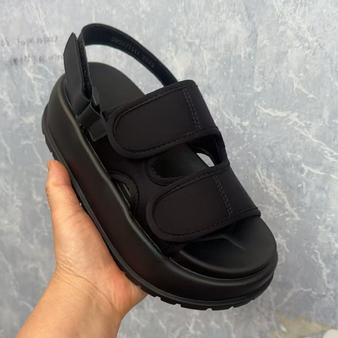 夏季厚底粘扣凉鞋