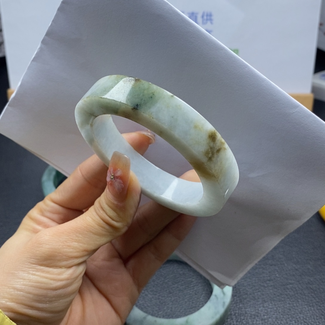 定制翡翠手镯未镶嵌