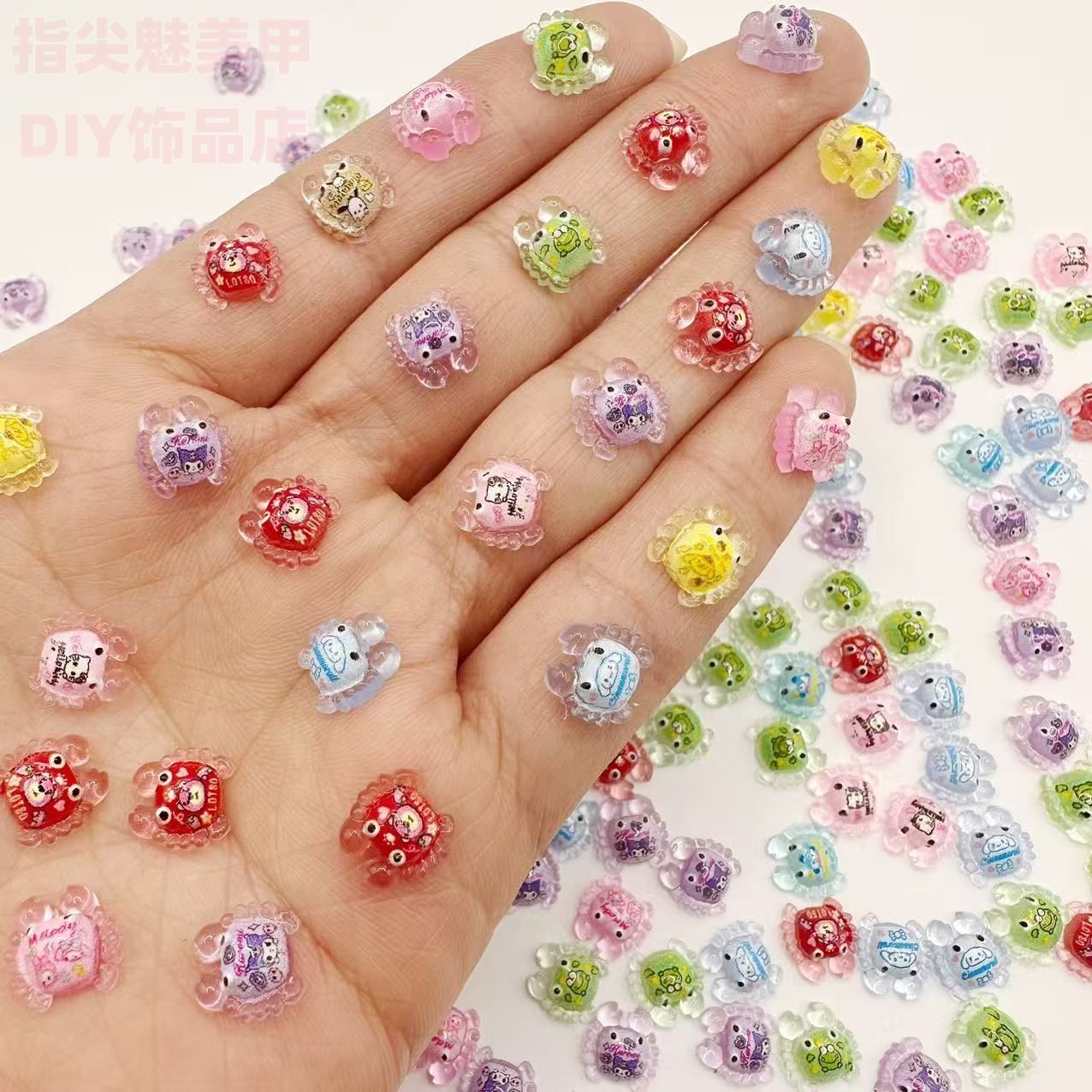 迷你卡通夜光螃蟹小熊美甲摆件网红玩具diy爆款彩色树脂配件可爱