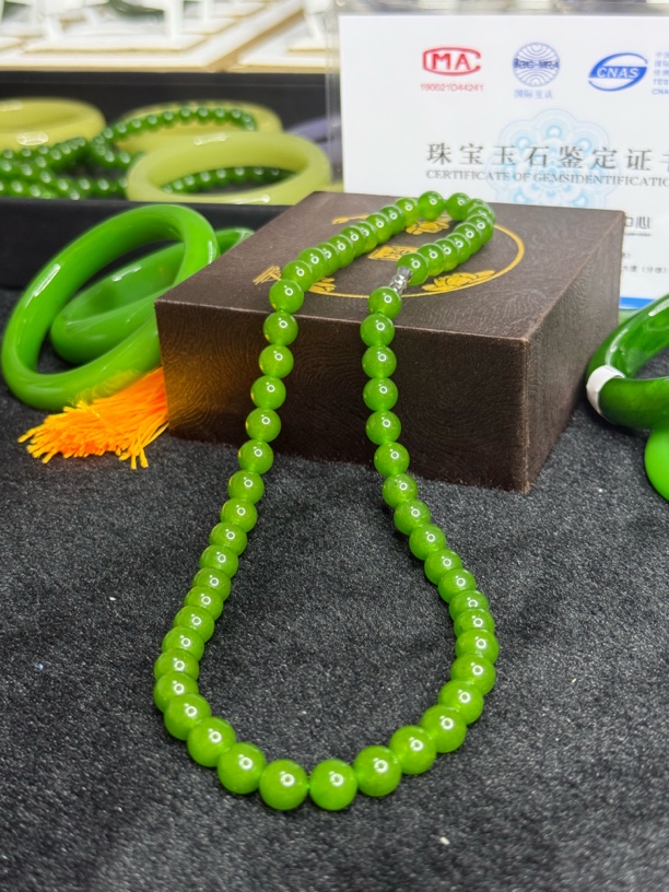 苹果绿色项链8mm多样性发其一