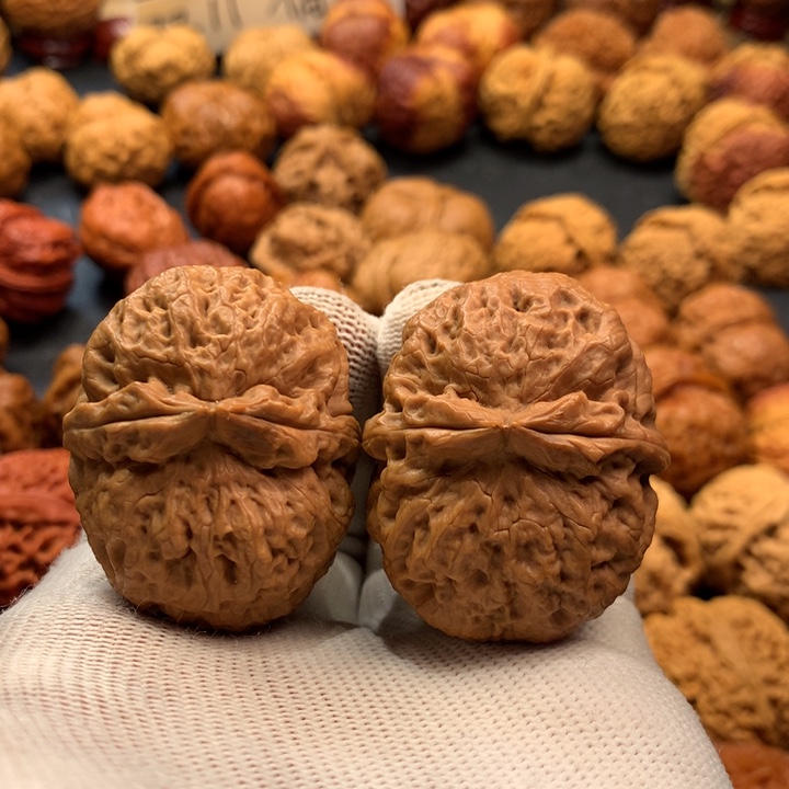 石***饰吊坠文玩核桃8……….