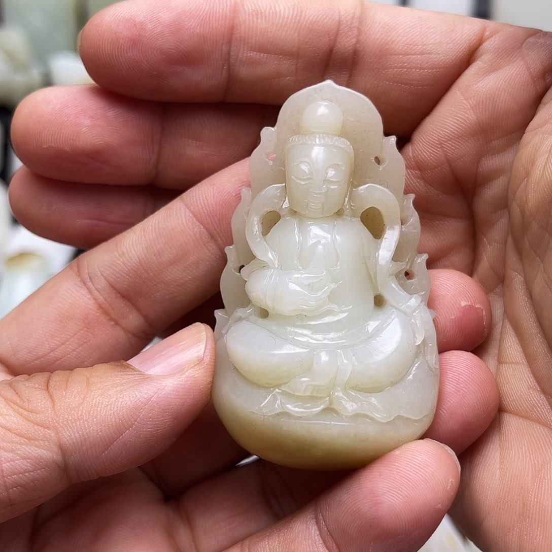 和田玉颈饰未镶嵌