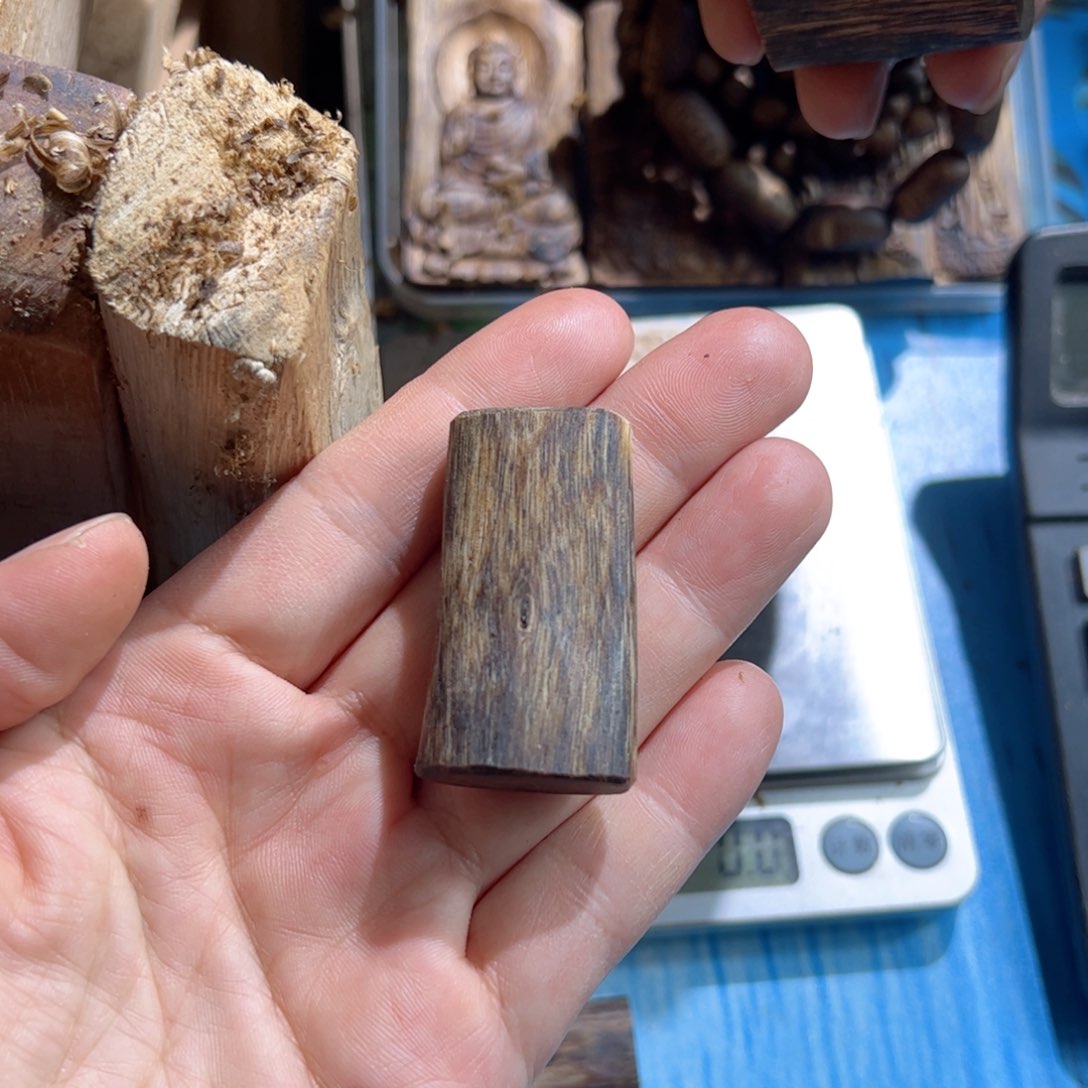 沉香吊坠白棋素牌7.2克