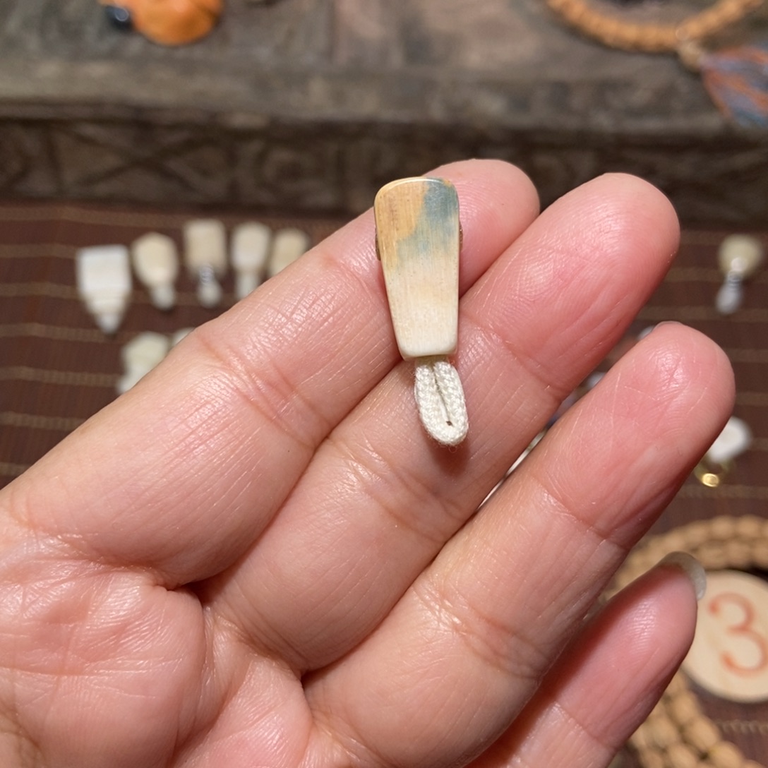 L***｜吊坠柏香籽/百香籽