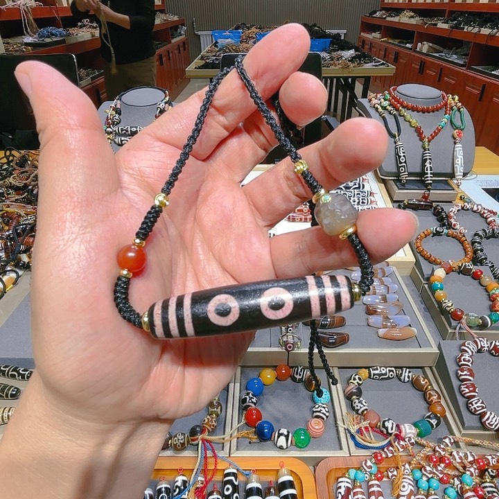 未镶嵌玛瑙/玉髓珠宝奇石