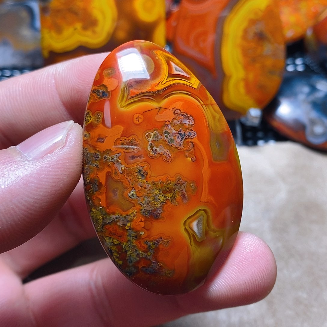 玛瑙/玉髓颈饰未镶嵌笑*缘