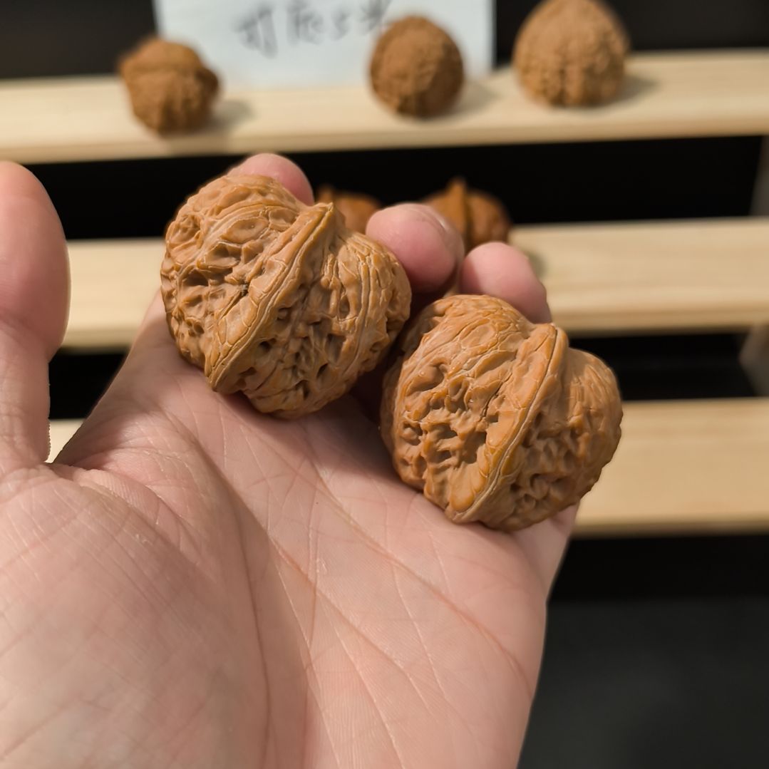 吊坠文玩核桃43+元宝有黄