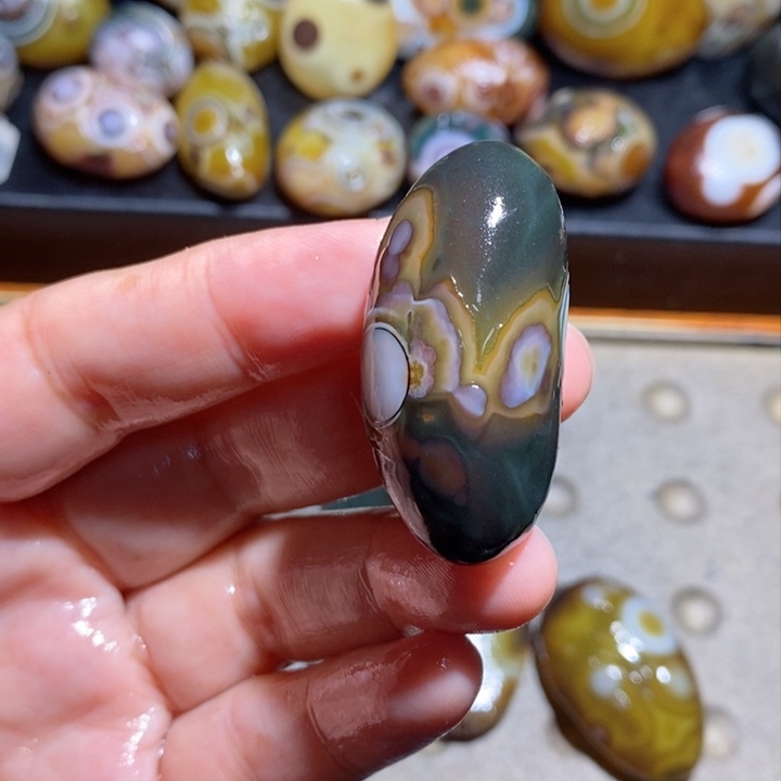 未镶嵌玛瑙/玉髓珠宝半成品158