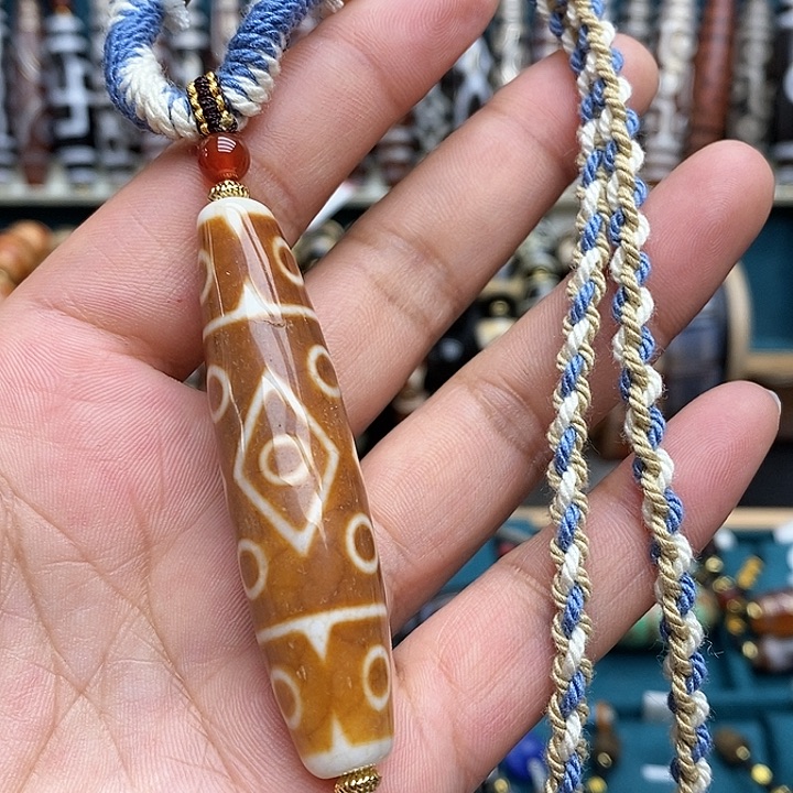 玛瑙/玉髓颈饰合金