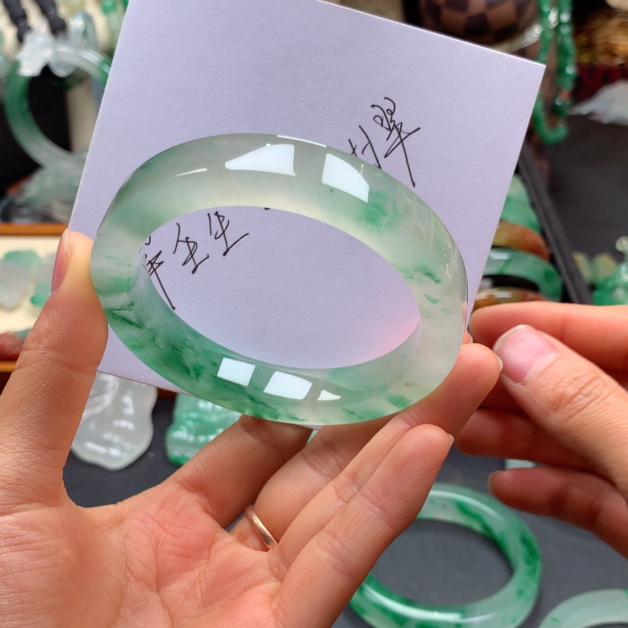 【闪购商品】未镶嵌手镯石英质玉@****1