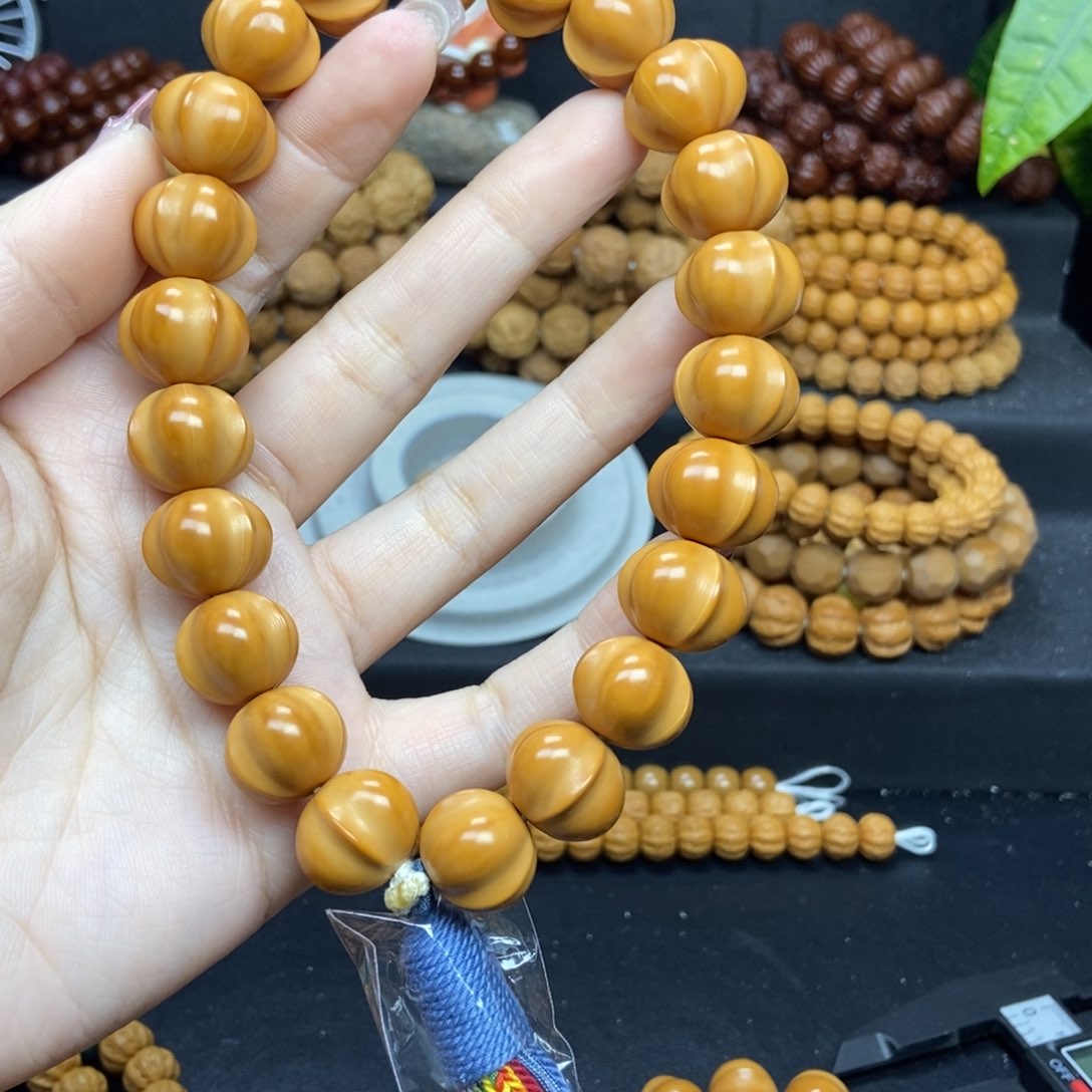 猴头核桃吊坠小****.鲨鱼22籽手持