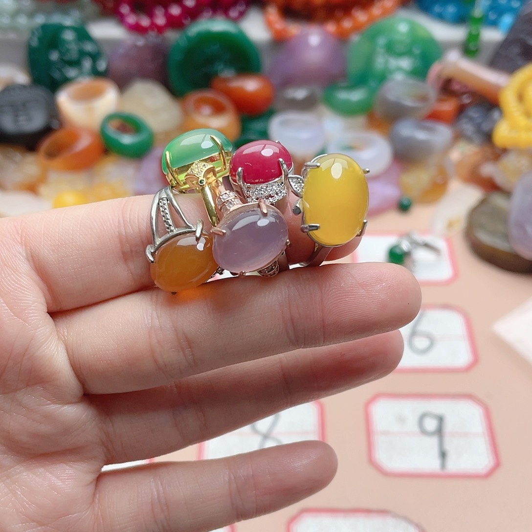 玛瑙/玉髓颈饰合金月****眉