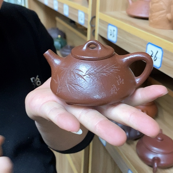 紫砂茶壶紫砂的颜色