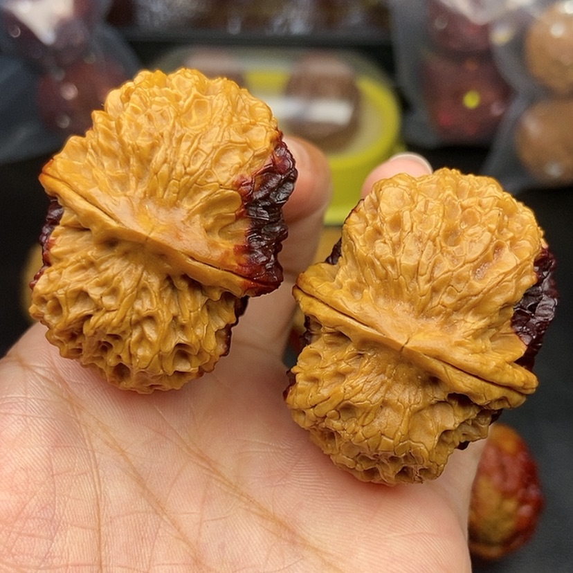 【闪购商品】把件文玩核桃43尺太湖石元宝