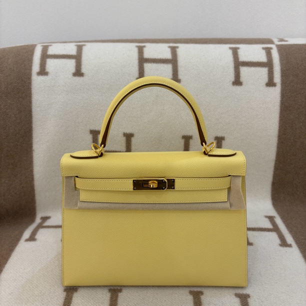 99新 Hermes/爱马仕 kelly 28 Z e皮 1Z 小鸡黄手提包zbb0520b0 