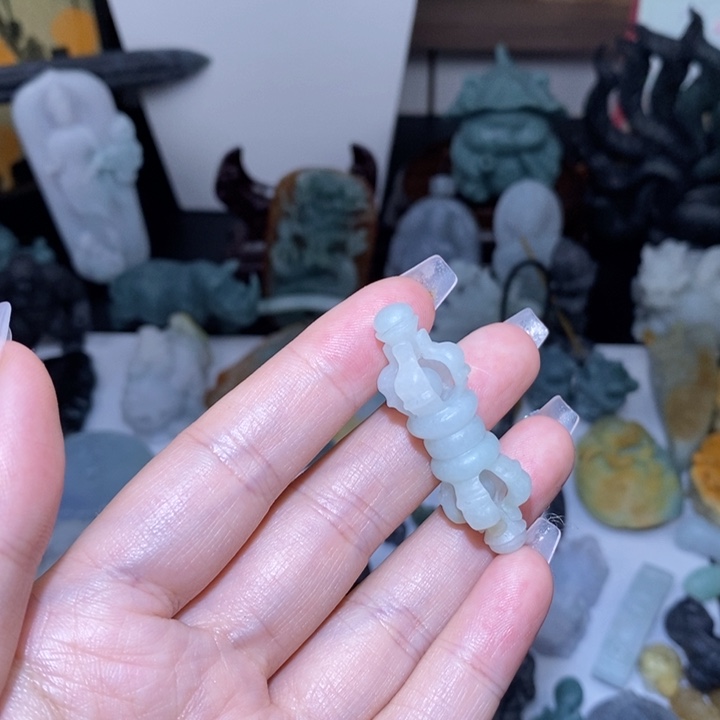 定制翡翠未镶嵌翡翠