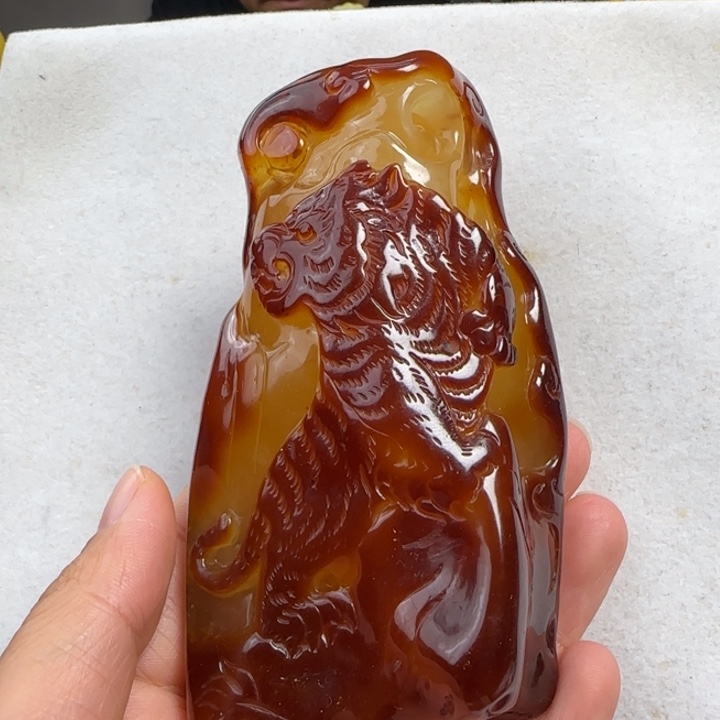 未镶嵌蜜蜡珠宝奇石