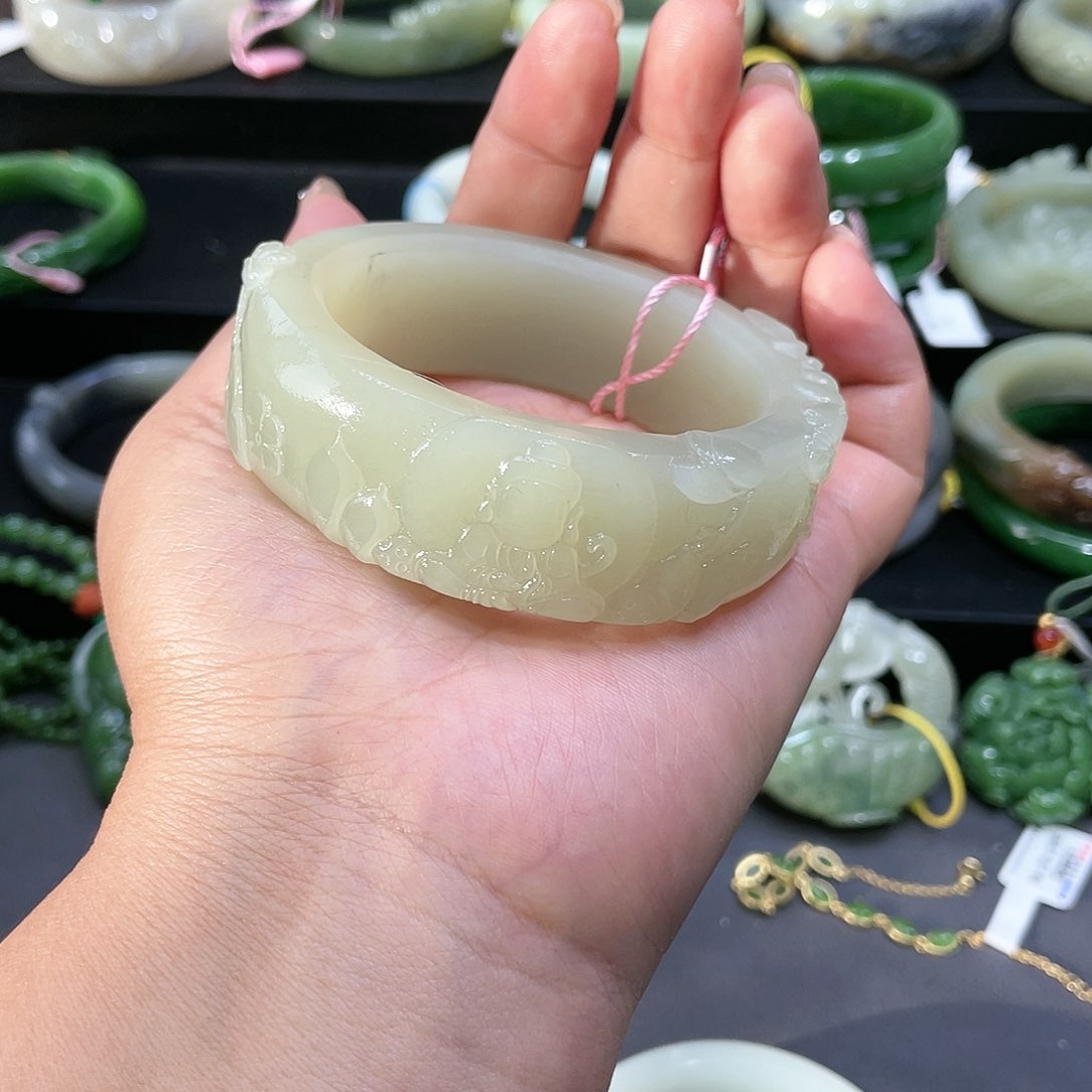 【闪购商品】和田玉手镯57圈口39未镶嵌