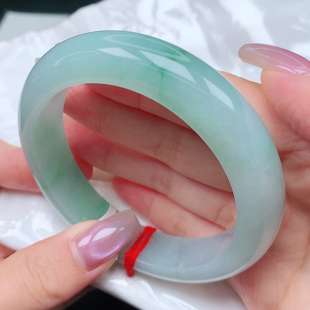 未镶嵌手镯翡翠飘色清冷温柔宽边手镯56