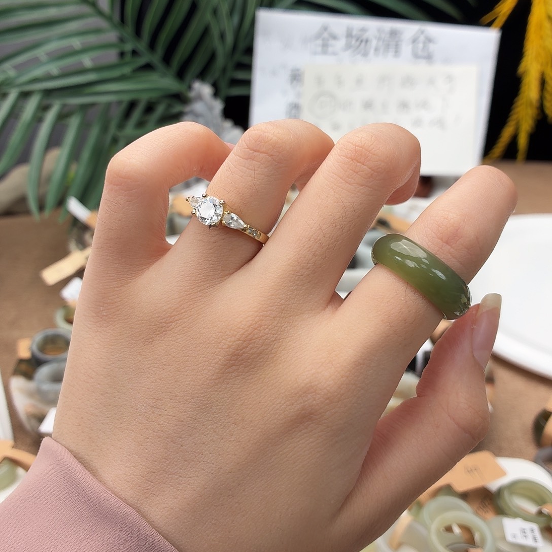 和田玉（糖玉）戒指未镶嵌x27湖水绿17.6不退换