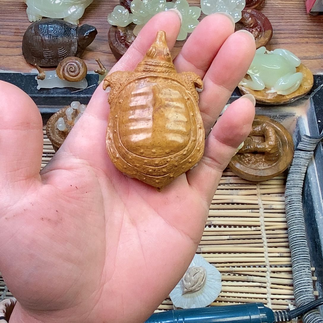 【闪购商品】砖雕外**哥天然一体雕刻