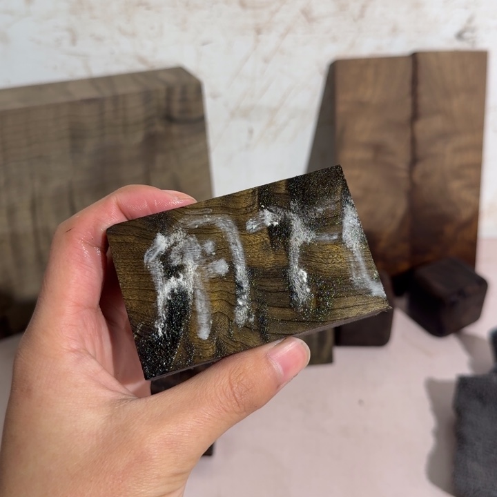 用***3金丝楠木花纹小料39