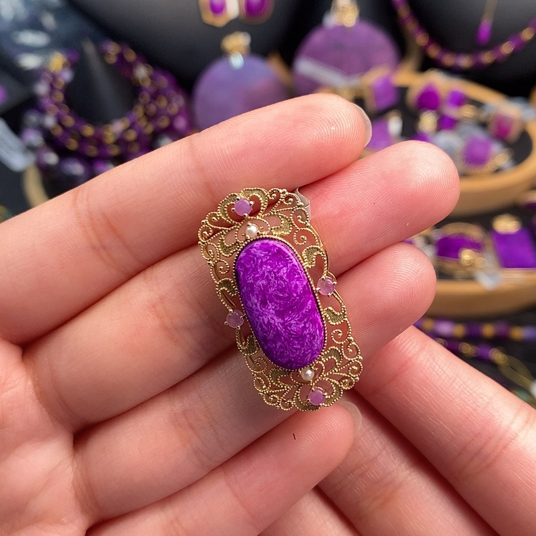 苏纪石（舒俱来）吊坠18K金镶嵌