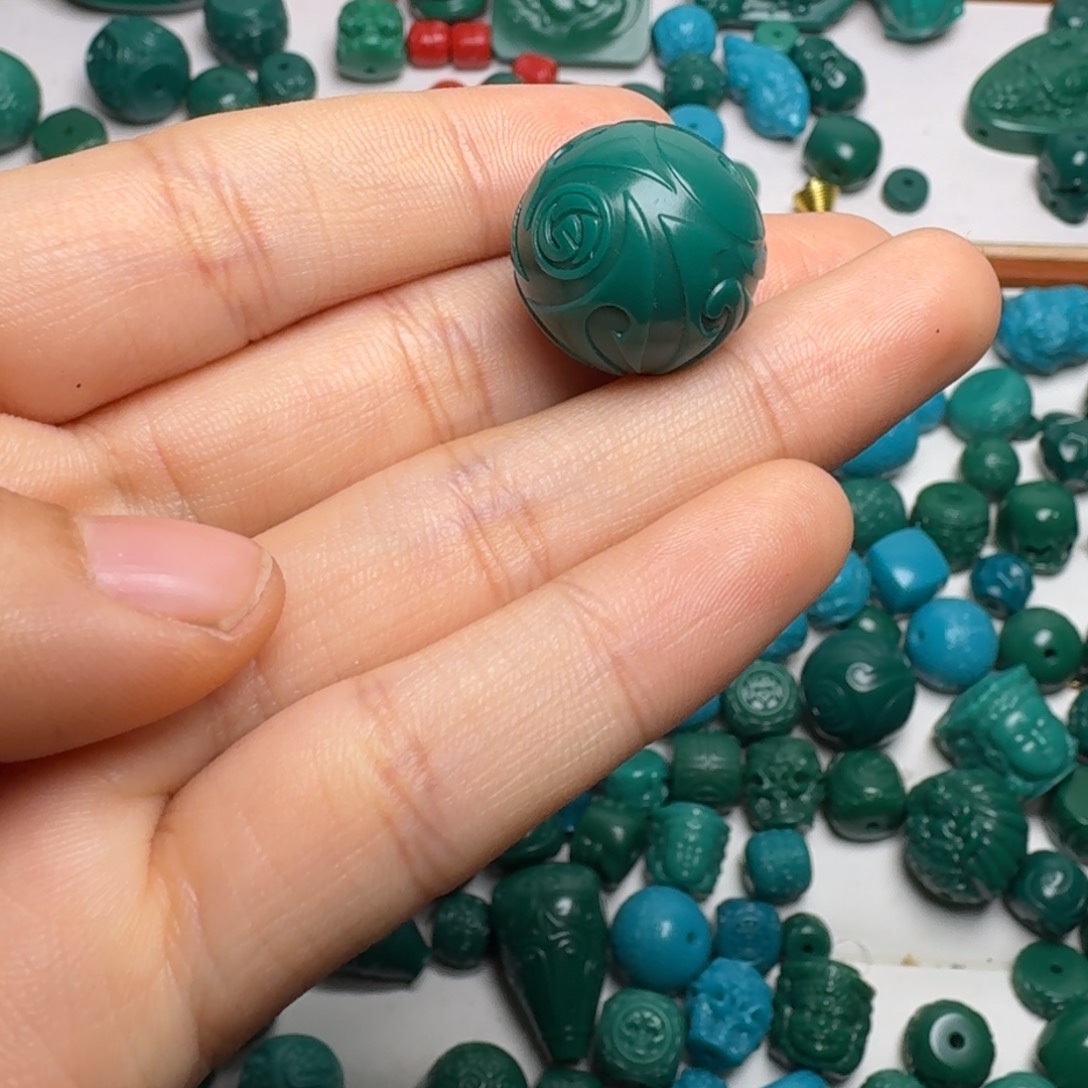 琉璃颈饰老**了科技松配饰