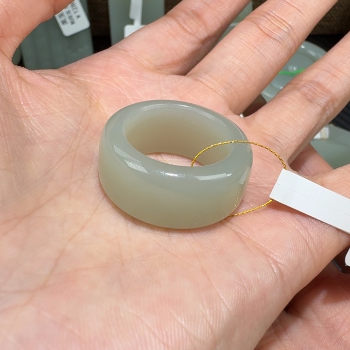 和田玉未镶嵌戒指