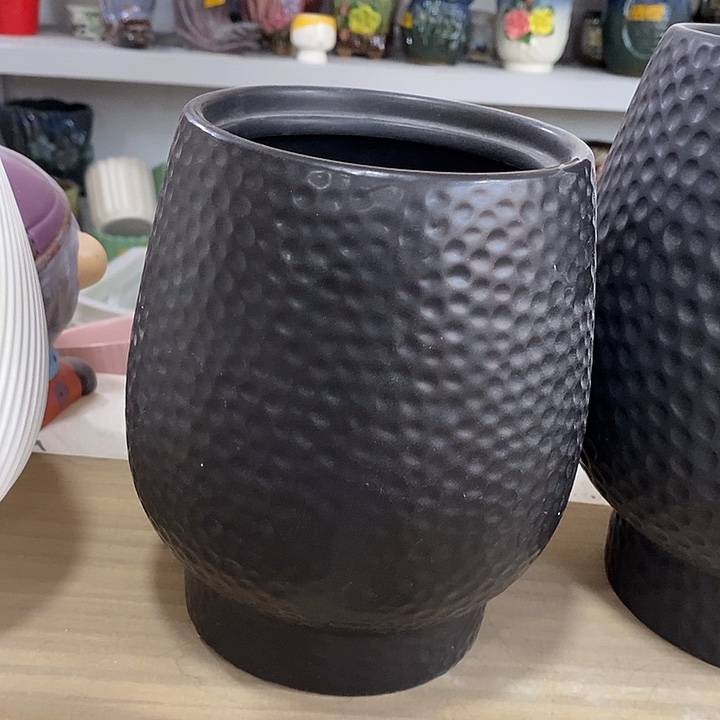 陶盆有孔 瑕疵针孔漏釉介意勿拍外口 13外高19