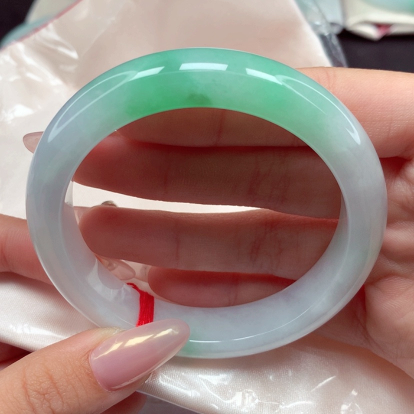 【闪购商品】翡翠手镯未镶嵌58圈