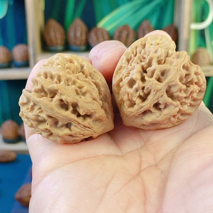 吊坠文玩核桃太行龙纹36尺