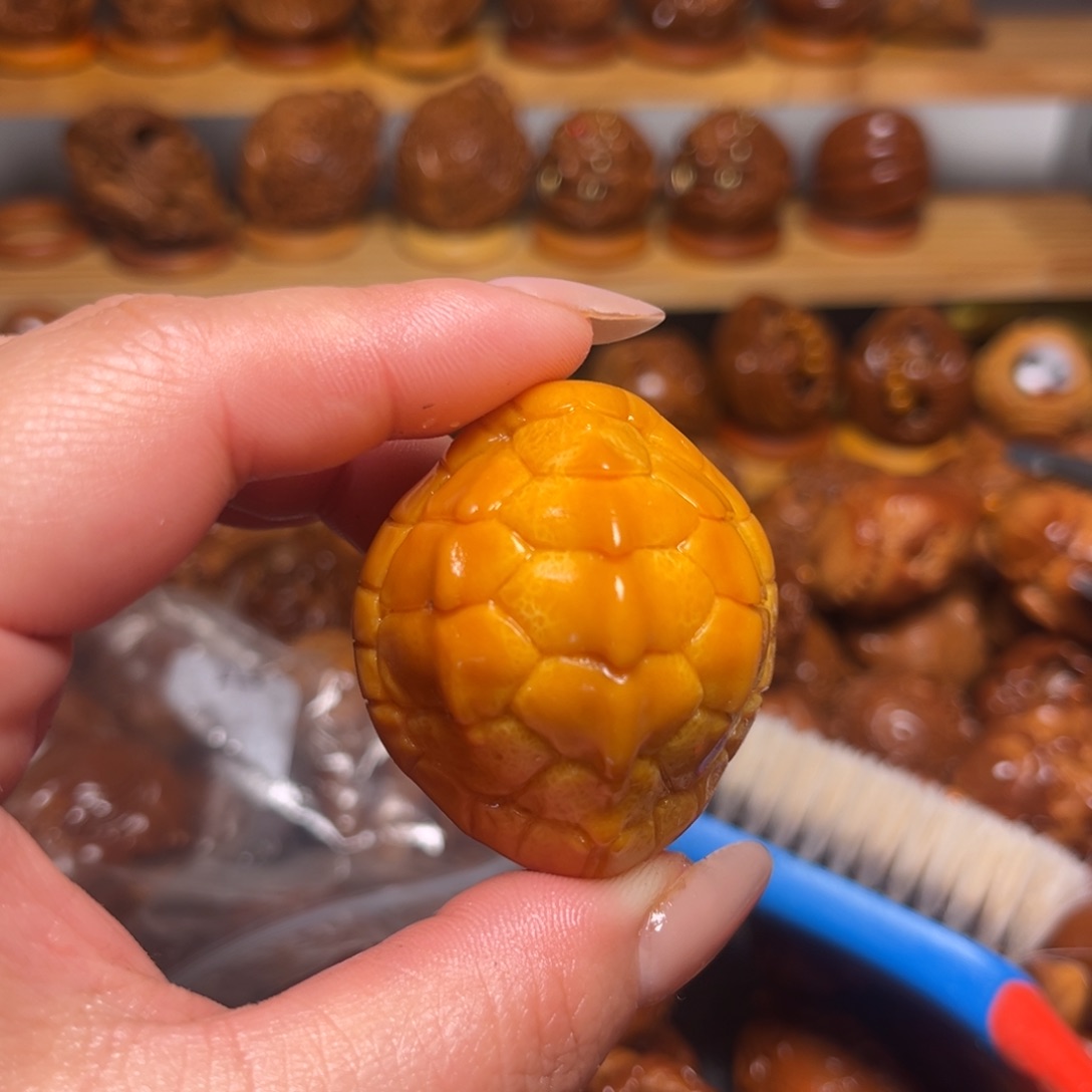 秋****把件橄榄核奶黄富甲4.1