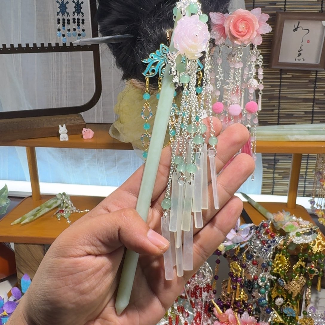吃***枚蛇纹石玉合金发饰