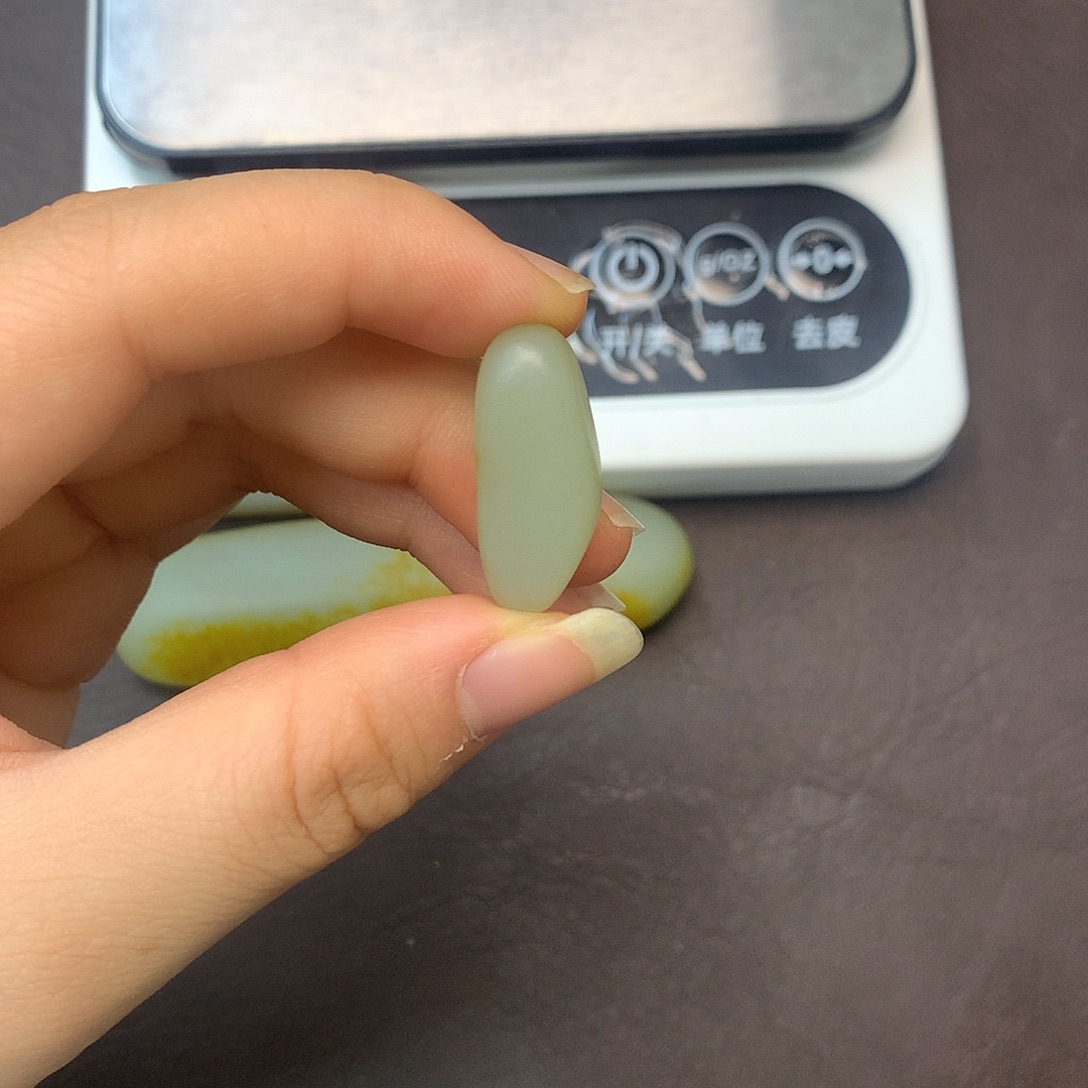 和田玉（糖玉）未镶嵌挂件