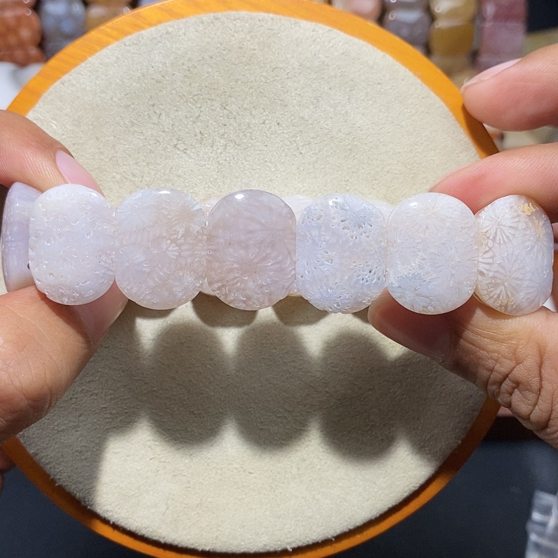 硅化珊瑚（珊瑚玉）手串未镶嵌春**月