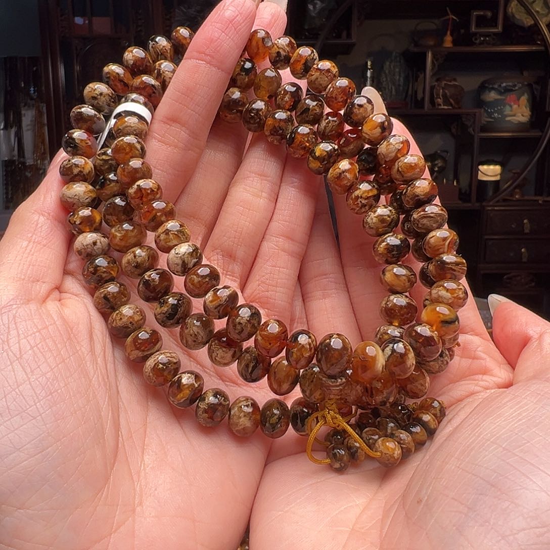 琥珀裸石未镶嵌抚顺琥珀20551。9mm