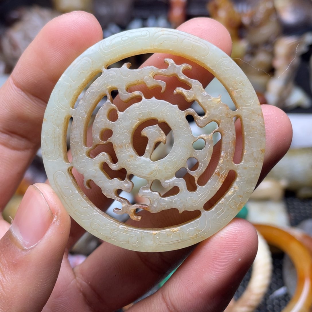 和田玉（糖玉）未镶嵌挂件