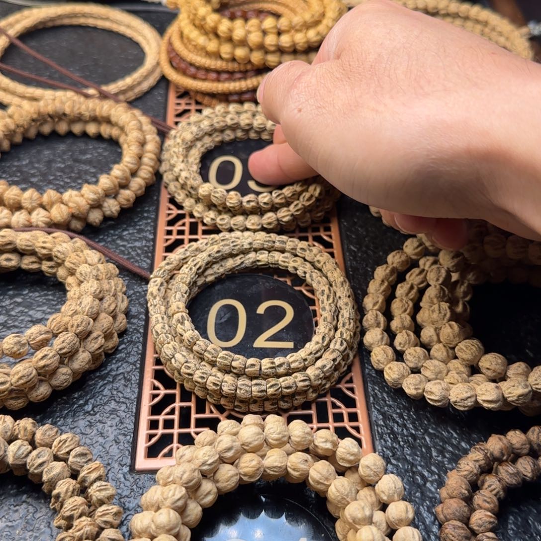 柏香籽/百香籽吊坠仿****?