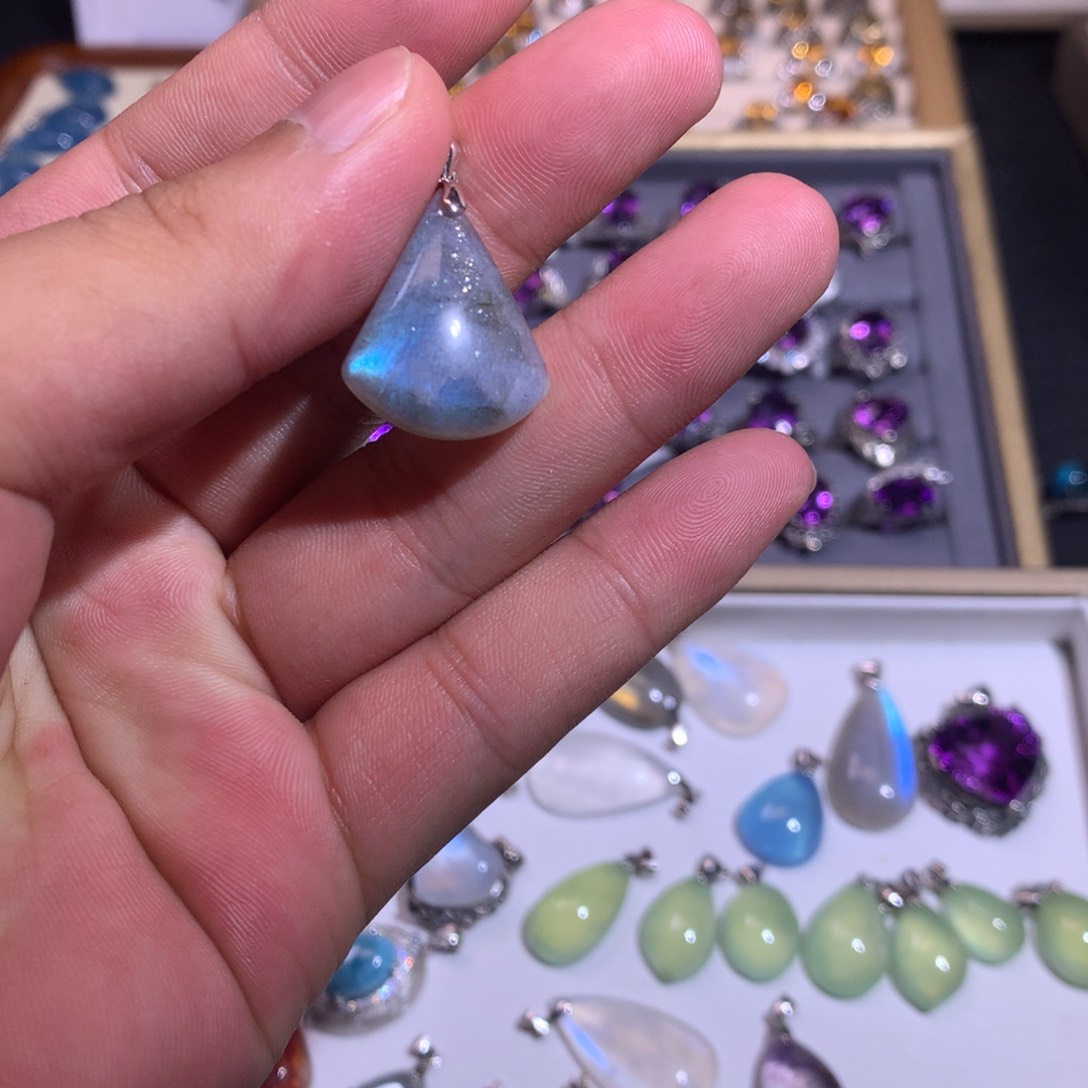 【闪购商品】水晶戒指银S925镶嵌戒指