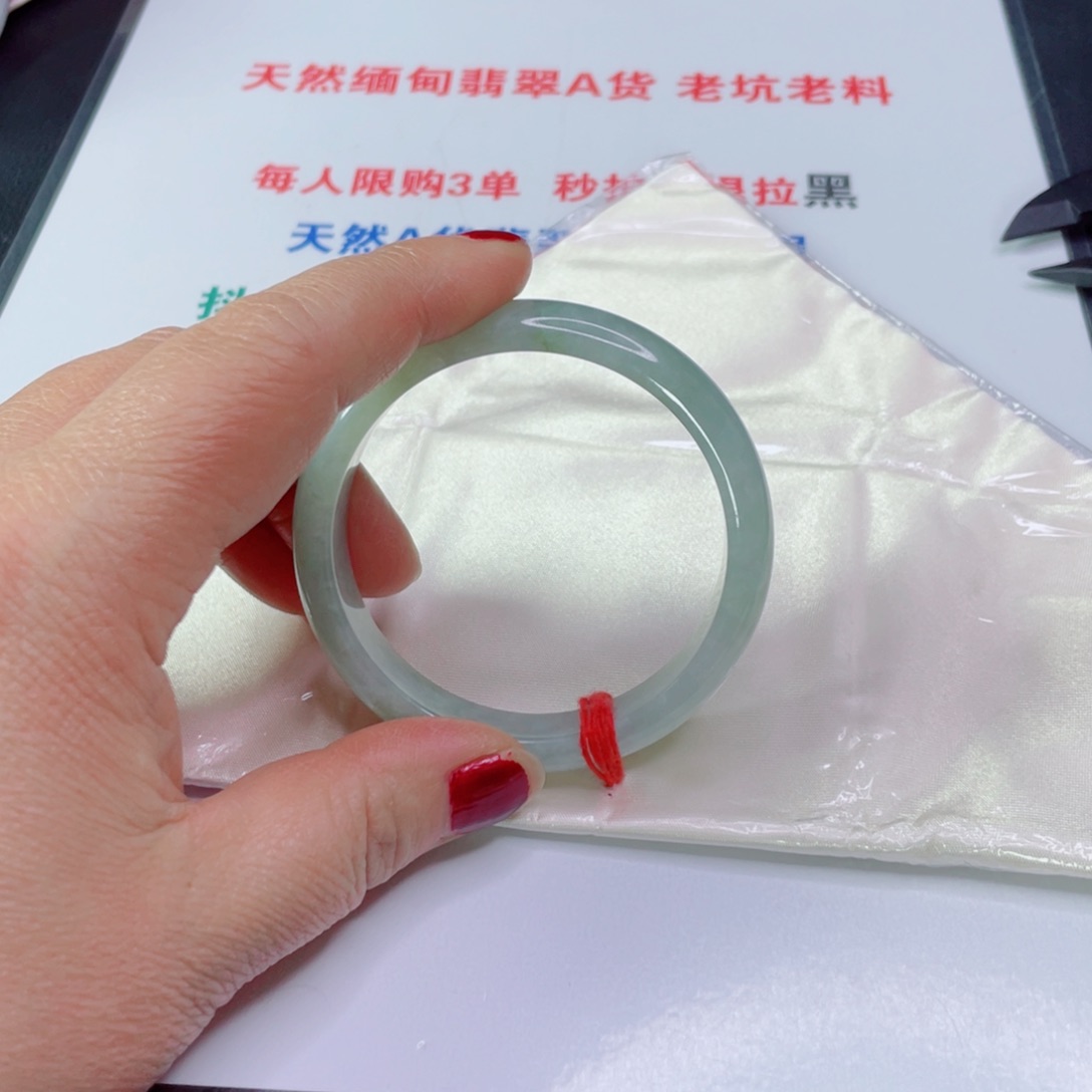 翡翠手镯未镶嵌3*Q天然翡翠手镯老坑