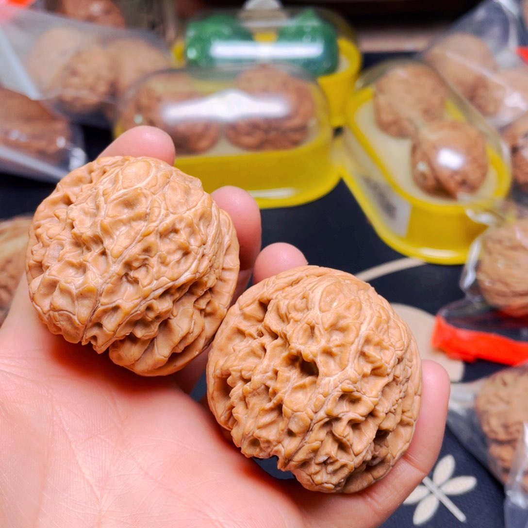 吊坠文玩核桃闷墩子